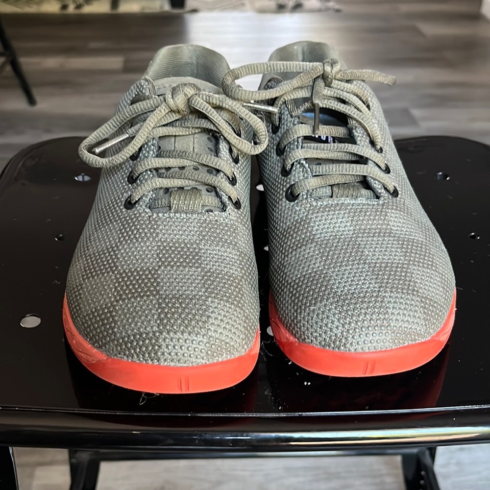 No bull tennis shoes